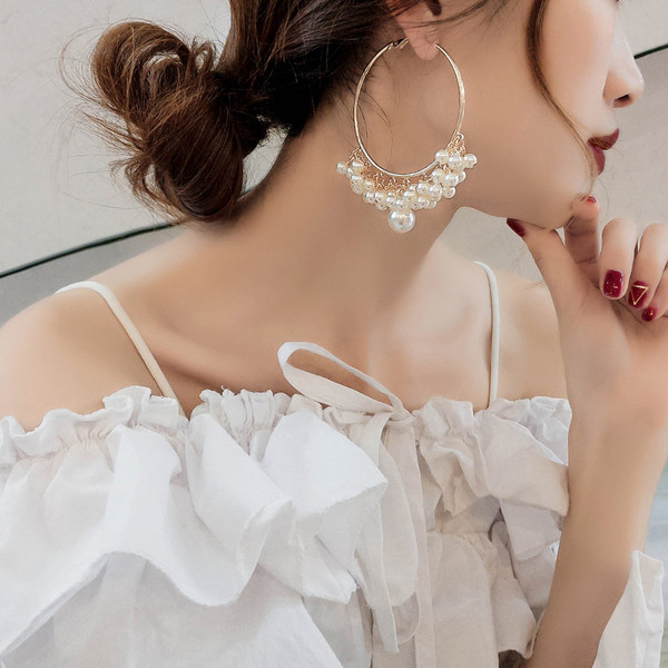 Cercei eleganti de dama - in culoare aurie cu perle