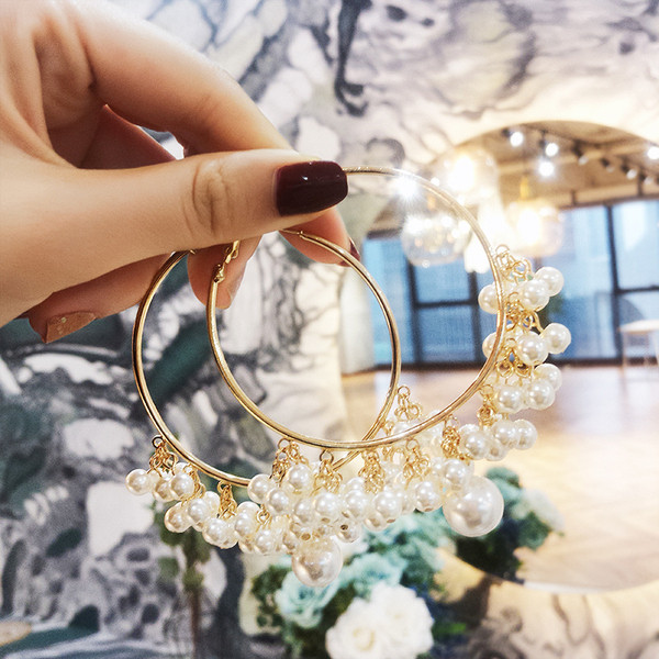 Cercei eleganti de dama - in culoare aurie cu perle