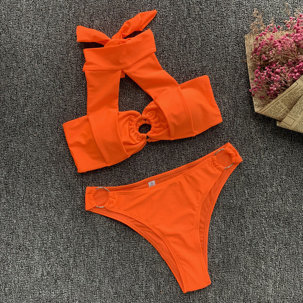 Costum de baie de damă din două piese cu decor metalic portocaliu