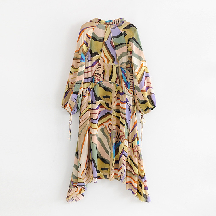 Rochie de dama lunga si lata cu decolteu in V si maneci lungi cu cravate