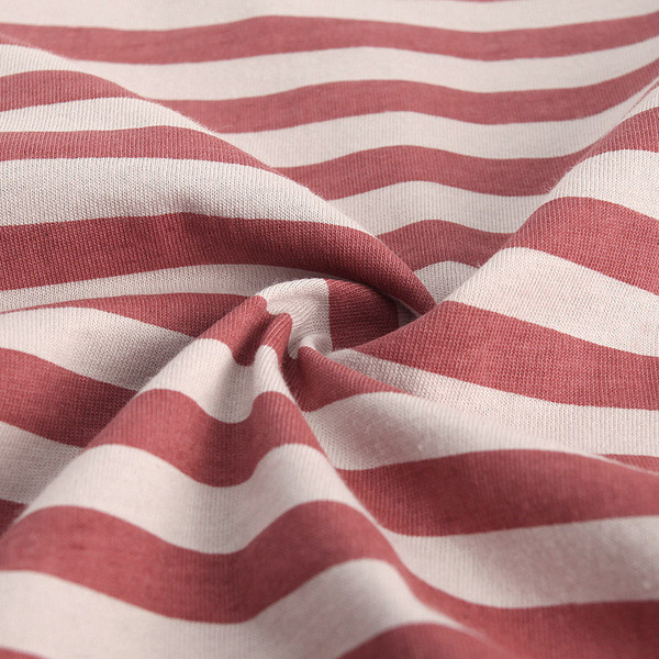 Tricou pentru copii cu nasturi si aplicatie-pentru baieti