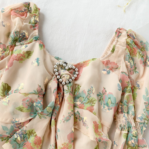 Cămașă de damă elegantă, decorată cu paiete și perle