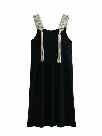 Дамска широка рокля в черен цвят с презрамки с ресни 