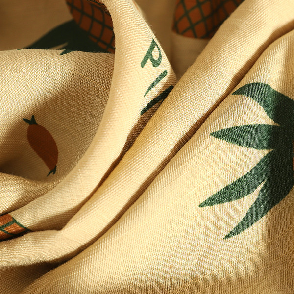 Bluză casual de damă cu mâneci scurte în două culori cu aplicație de ananas