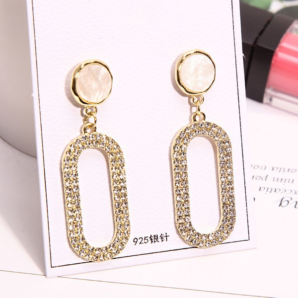 Cercei eleganti de dama cu pietre decorative