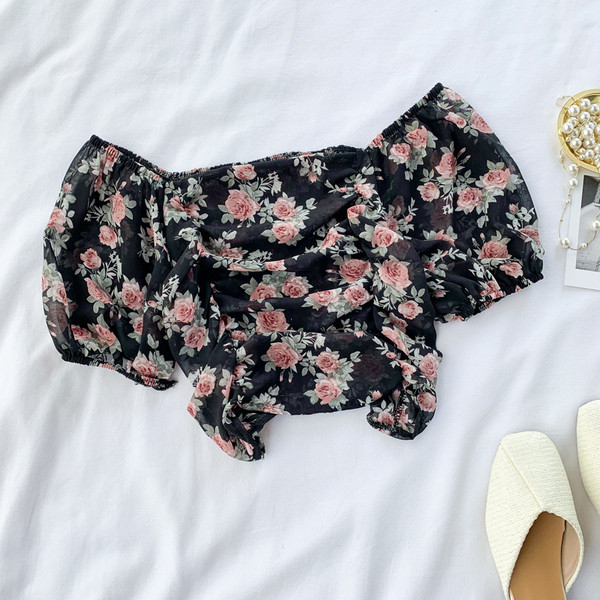 Bluza scurta dama cu model elastic si floral in mai multe culori