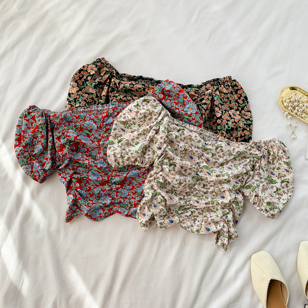 Bluza scurta de dama cu model floral in trei culori