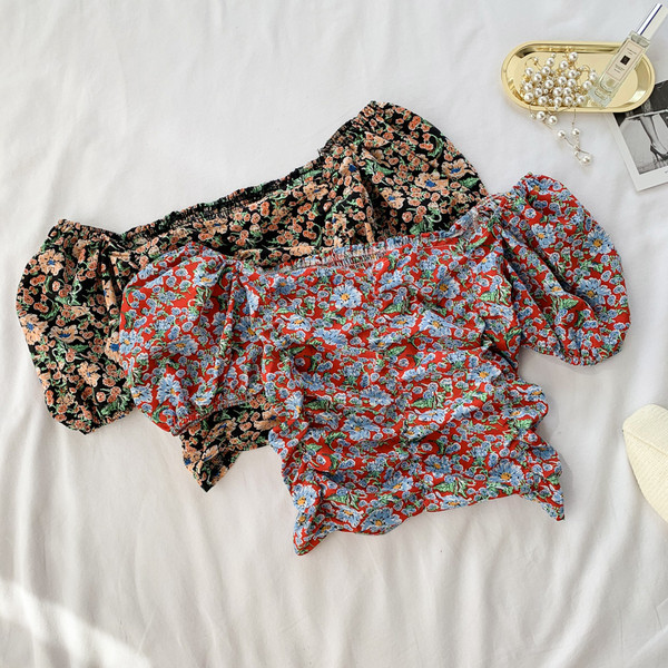 Bluza scurta de dama cu model floral in trei culori