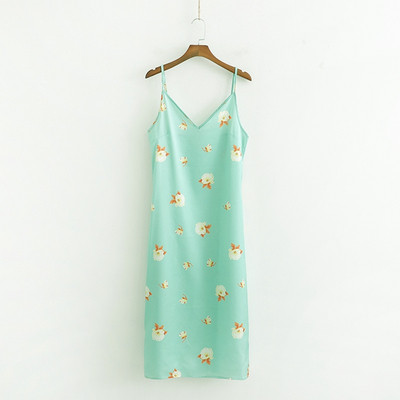 Дамска ежедневна рокля с V-образно деколте и тънки презрамки в зелен цвят и флорален принт