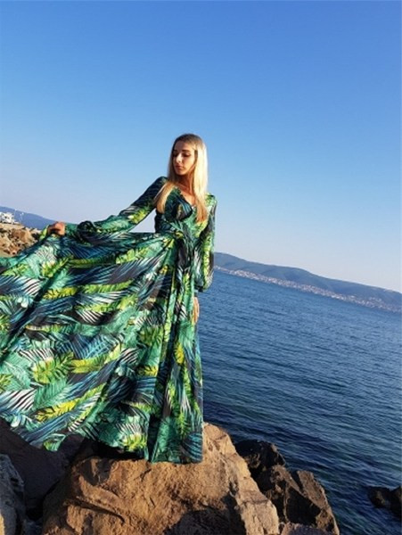 Rochie lunga de dama cu motive florale in mov si verde