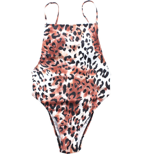Un costum de baie întreg cu model leopard și spate gol