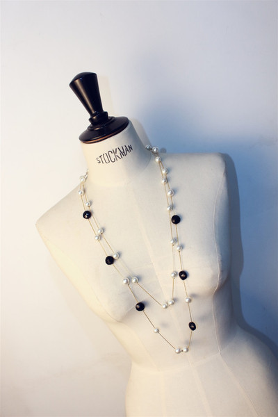 Colier de dama modern in doua culori cu perle