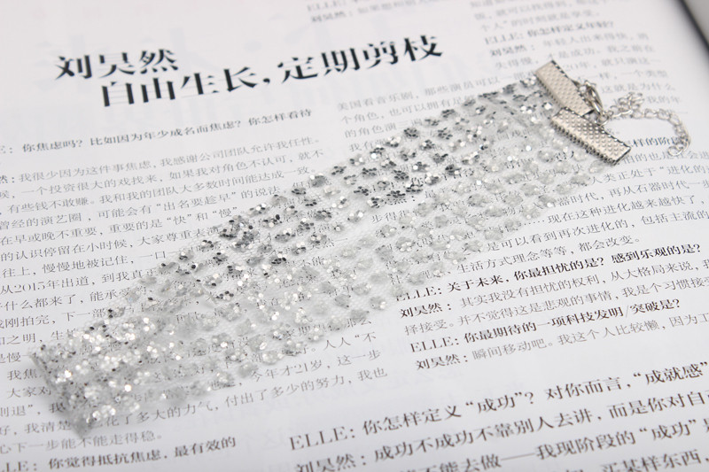 Colier modern de dama de culoare auriu si argintiu