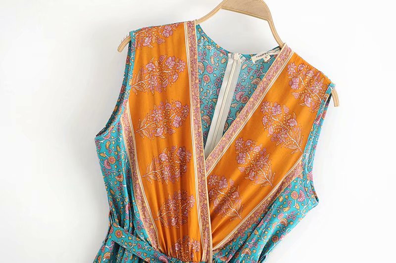 Salopetă casual cu bretele și legături în talie