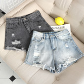 Pantaloni scurți din denim de damă în negru și albastru