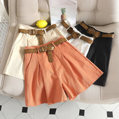 Pantaloni scurti de dama cu curea in mai multe culori