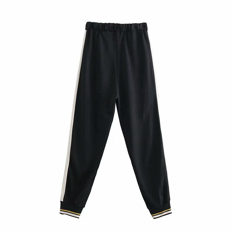 Спортен панталон с ластик и връзки на талията в черен цвят и страничен кант