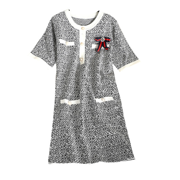 Rochie elegantă de damă cu mâneci scurte în alb-negru