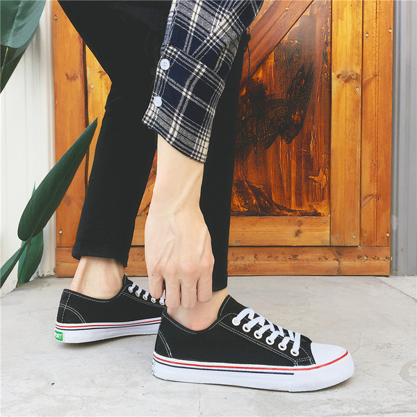 Tenisi sport casual in mai multe culori potriviti pentru barbati si femei