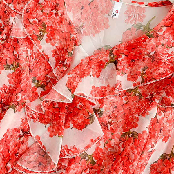 Cămașă modernă de damă cu mâneci lungi și model floral în roșu