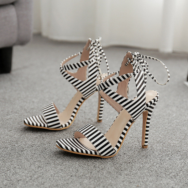 Sandale de dama cu toc inalt cu siret in doua culori