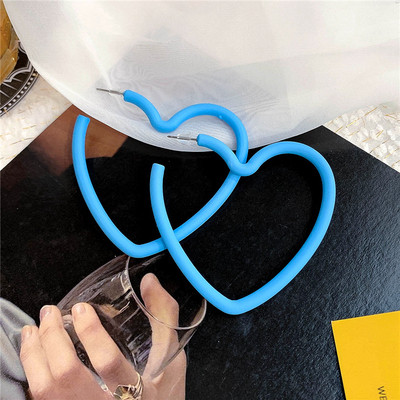 Cercei de damă în formă de inimă în patru culori