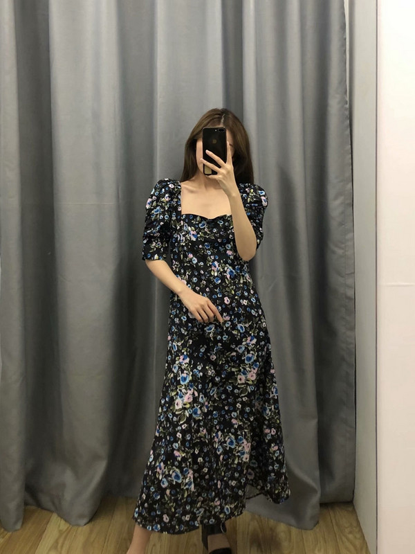 Rochie casual de dama cu decolteu patrat si maneci scurte cu model floral