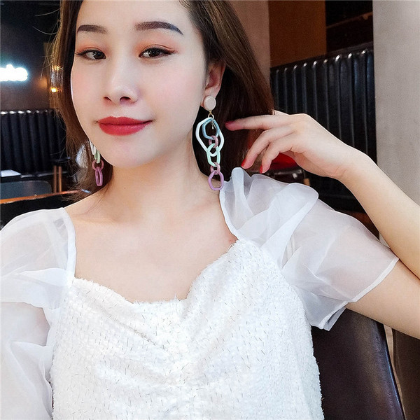 Cercei de dama actuali - in doua culori