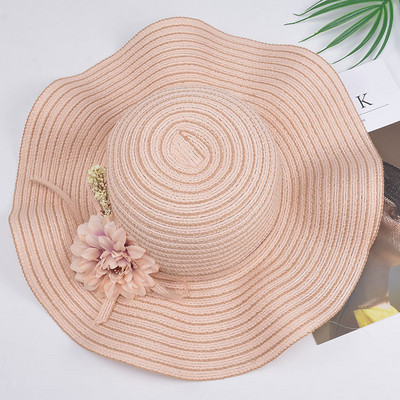 Стилна дамска лятна шапка с декорация цветя