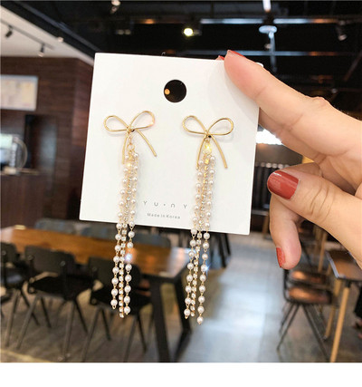 Cercei moderni de dama in culoarea aurie-cu perle