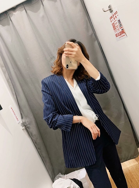 Дамско раирано сако в син цвят и 7/8 ръкав