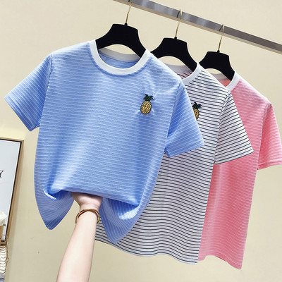 Tricou dama in dungi cu broderie in mai multe culori