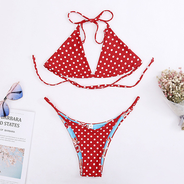 Costum de baie modern pe două fețe în două părți - trei modele