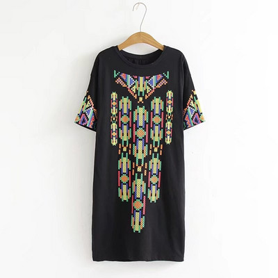 Rochie casual de dama model drept cu maneci scurte de culoare neagra si imprimeu