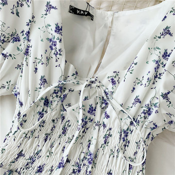 Rochie casual de dama, cu maneci scurte si decolteu adanc, in alb