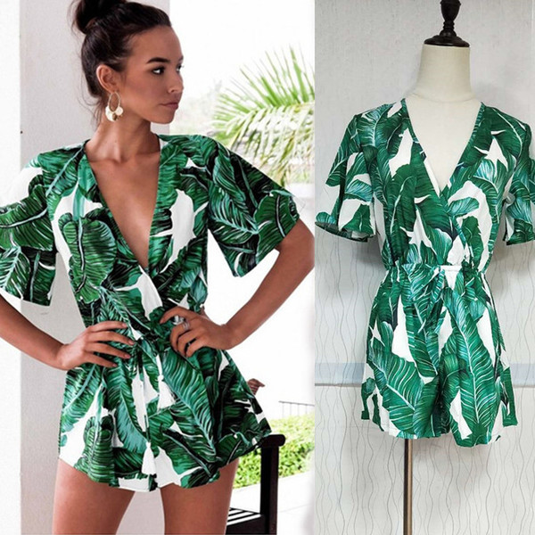 Salopetă de damă modernă cu decolteu în V