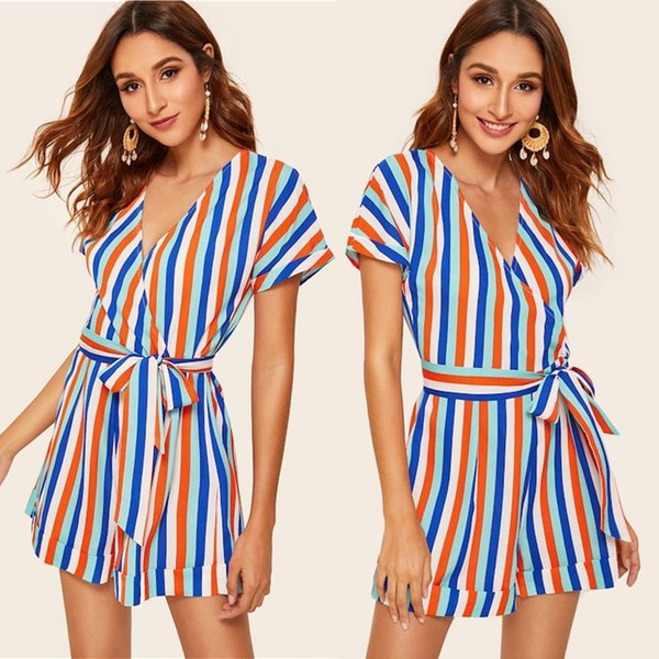 Salopetă de damă în dungi cu decolteu în V