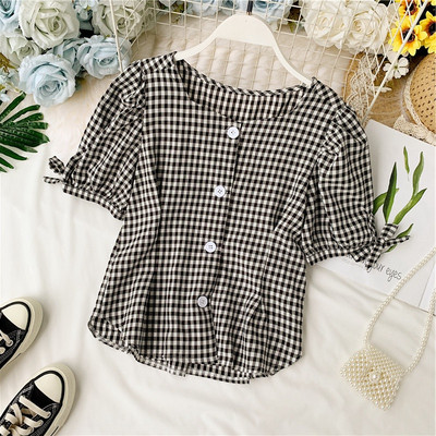 Cămașă de damă modernă în carouri cu mâneci scurte și nasturi în mai multe culori