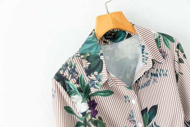 Rochie de dama cu legaturi in talie si maneci 7/8 cu model floral