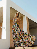 Цветна дамска дълга рокля с презрамки