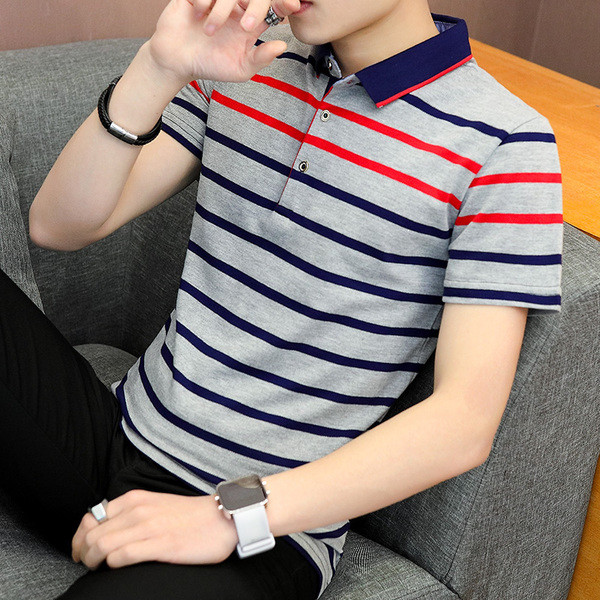 Tricou bărbătesc cu dungi în trei culori cu nasturi