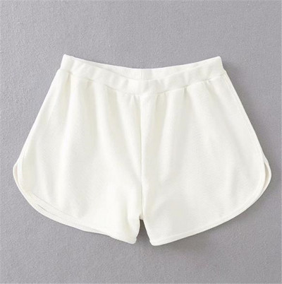 Pantaloni scurți casual model uni în mai multe culori