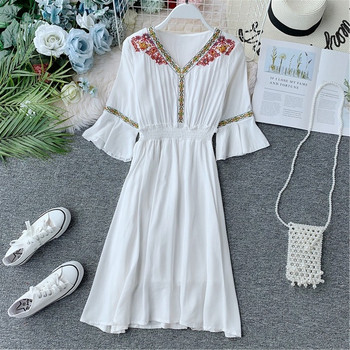 Rochie de dama eleganta cu elastic si broderie in mai multe culori