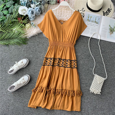 Rochie casual de dama cu maneci scurte si broderie cu ciucuri