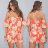 Μοντέρνα γυναικεία ολόσωμη φόρμα  με γυμνούς ώμους