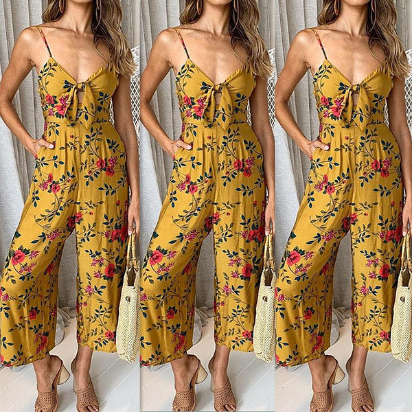 Γυναικεία ολόσωμη φόρμα  με λεπτούς ιμάντες ώμου και floral σχέδιο