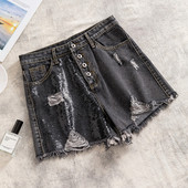 Pantaloni scurți de damă din denim cu paiete și motive rupte