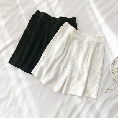 Дамски къси панталони в  бял и черен цвят