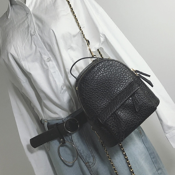 Rucsac de dama modern din piele ecologica cu manere metalice de culoare neagra