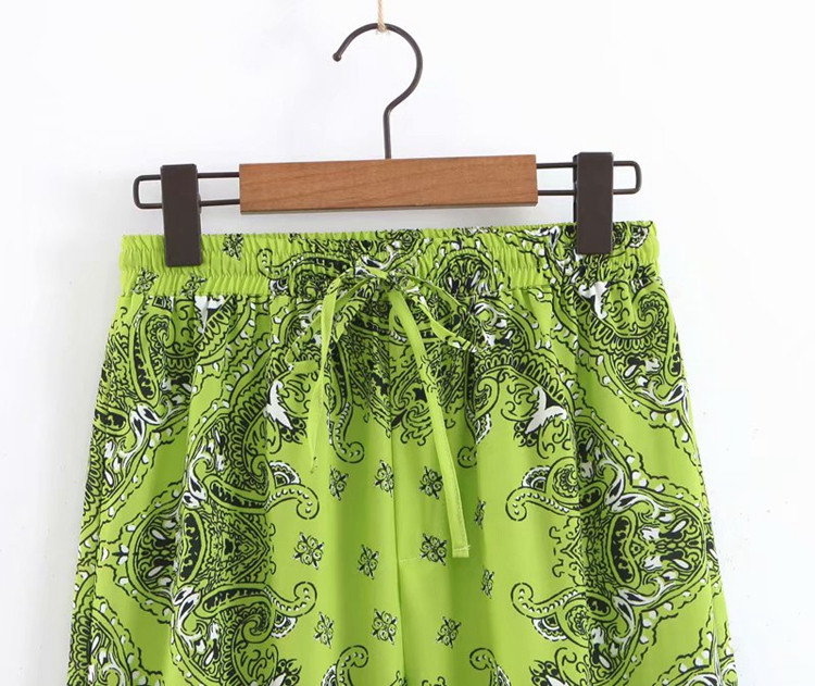 Pantaloni casual de dama cu elastic in talie si glezne de culoare verde cu model